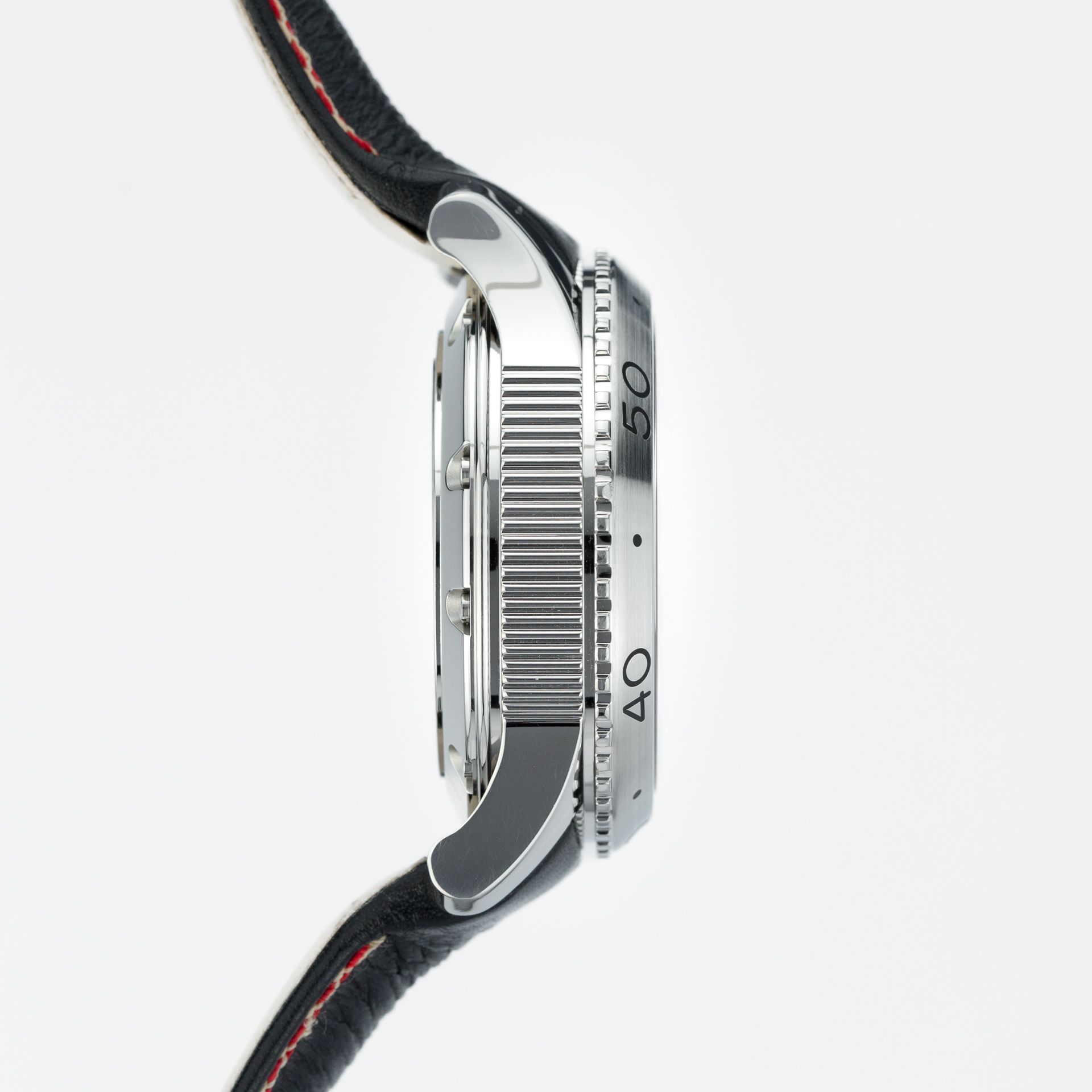 Breguet Type XXII GMT Flyback Chronograph 3880ST/H2/3XV steel Black 2013 - Left side view