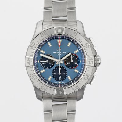 Breitling Avenger B01 Chronograph 44 Chronometer AB0147101C1A1 - New/Mint condition, 2024