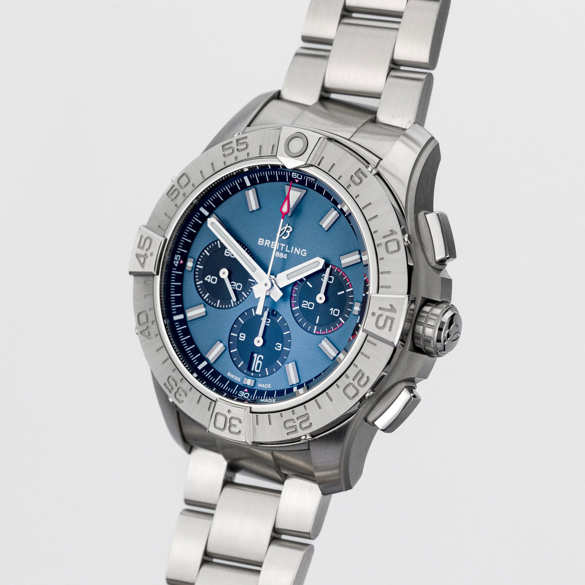 Avenger B01 Chronograph 44 Chronometer - Image 3