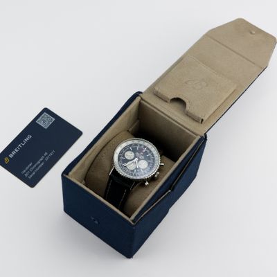 Breitling Navitimer B01 Chronograph 46 AB012721/BD09/441X - Alternate view