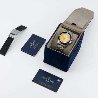 Breitling Superocean Automatic 44 A17367021I1A1 - Alternate view