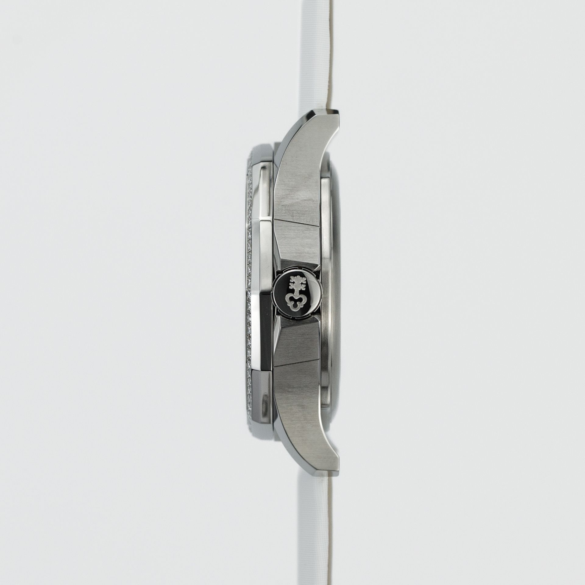 Admiral's Cup Legend 38 Mystery Moon MoP dial - Image 6