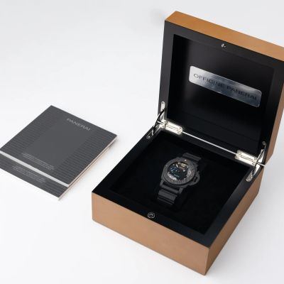 Panerai Luminor Submersible 1950 Carbotech PAM00616 - Alternate view