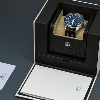 IWC Schaffhausen Big Pilot’s Watch Le Petit Prince 7 Days Power Reserve IW501002 - Alternate view