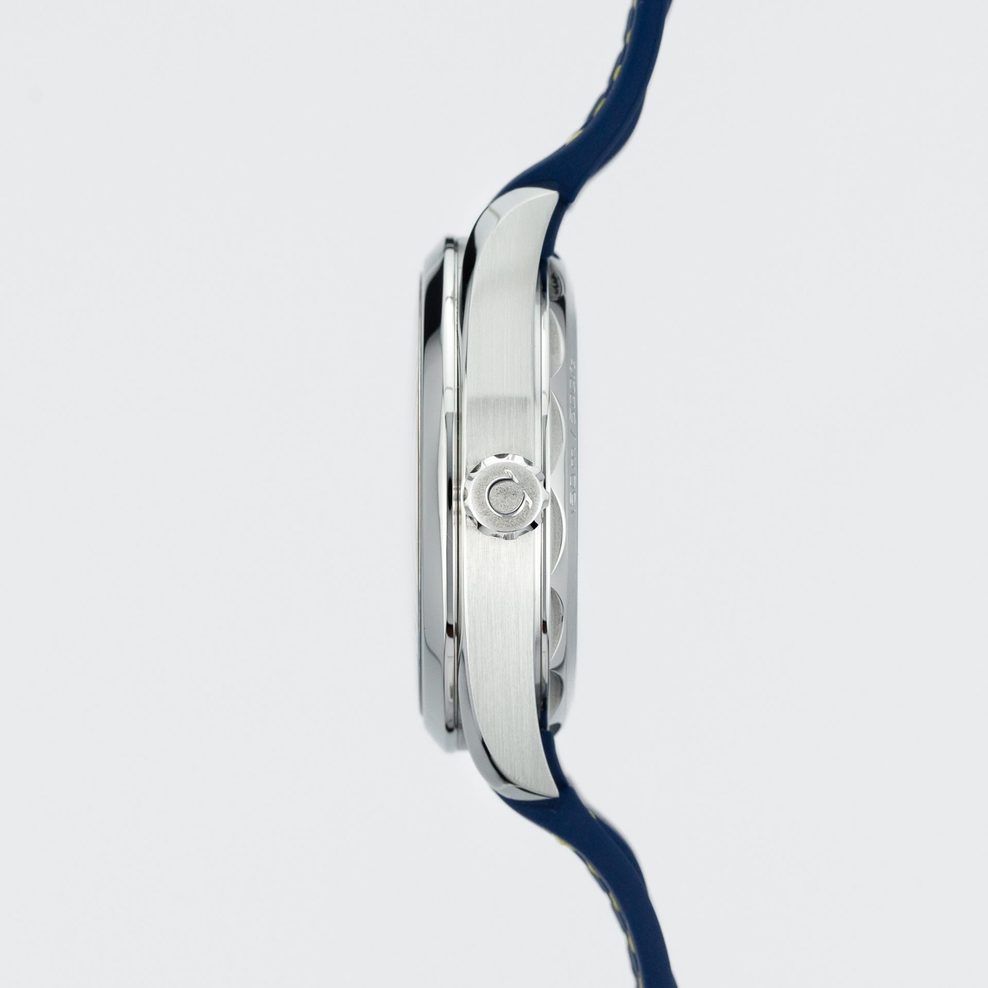 Omega Seamaster Aqua Terra 150M Co-Axial Chronometer Blue 220.12.41.21.03.009 steel Blue 2024 - Right side view