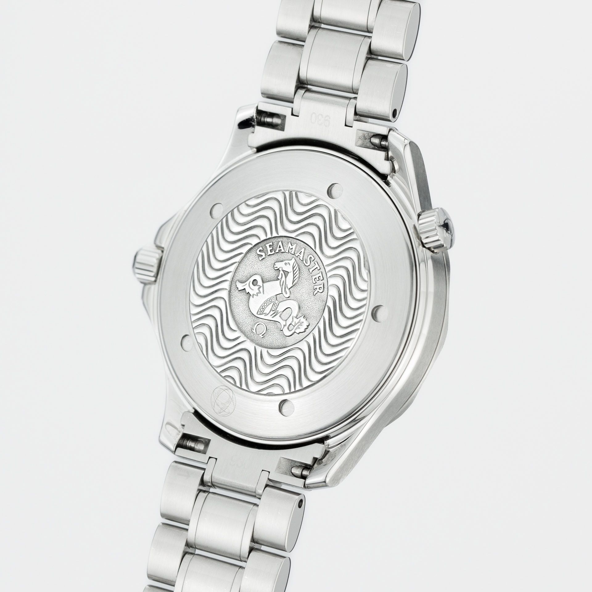 Omega Seamaster Diver 300M Chronometer 2255.80.00 steel Blue 2008 - Diagonal back view