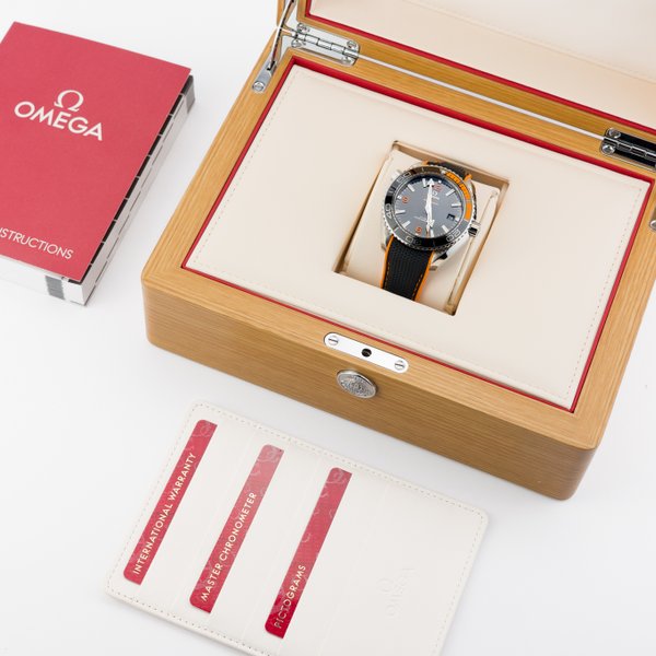 Seamaster Planet Ocean 600M Co-Axial Master Chronometer Orange - 215.32.44.21.01.001 - Image 2