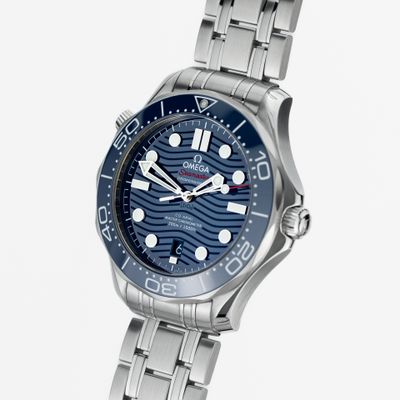 Omega Seamaster Diver 300 M Master Chronometer 210.30.42.20.03.001 - Alternate view