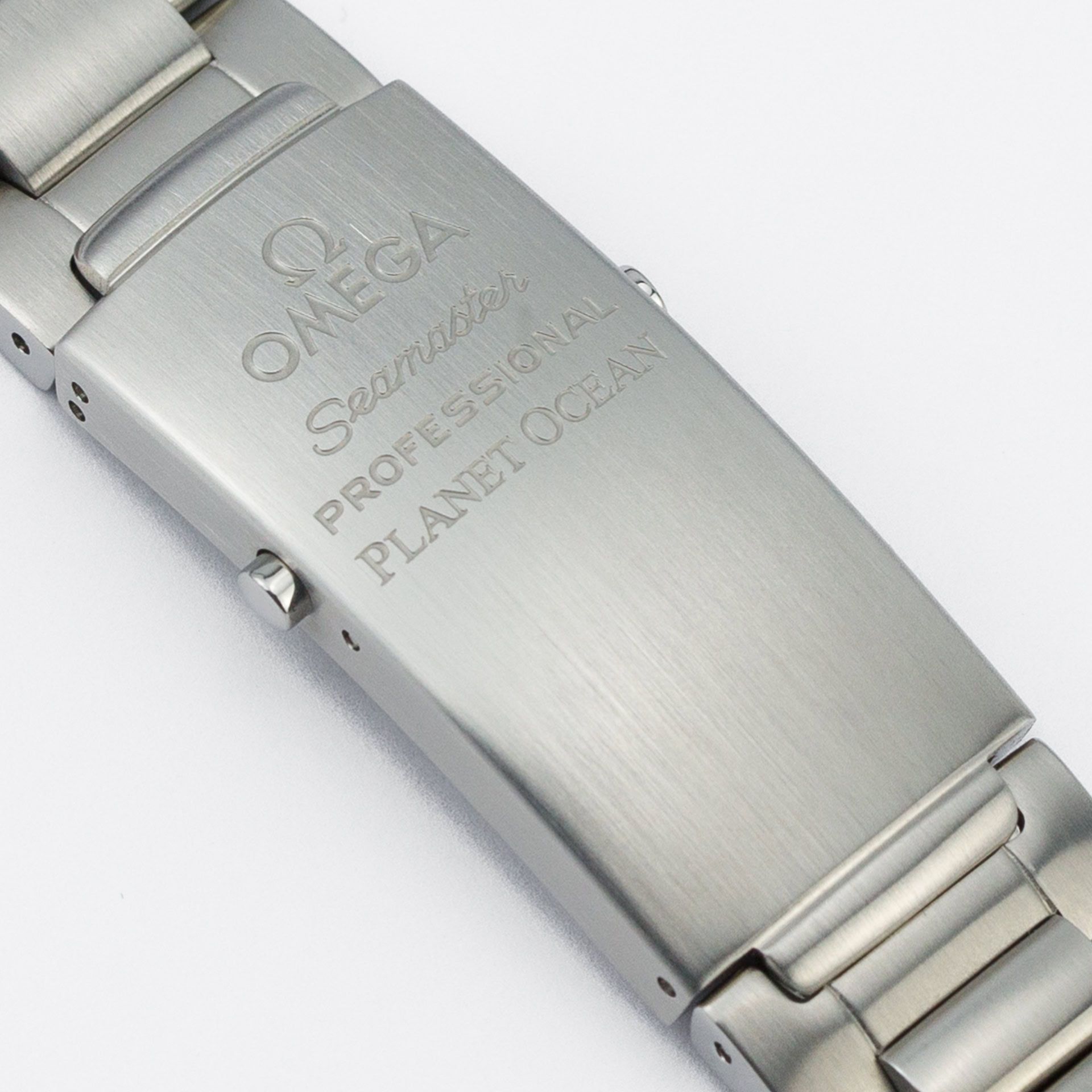 Omega Seamaster Planet Ocean 600M 2901.50.91 steel Black 2007 - Strap/bracelet view