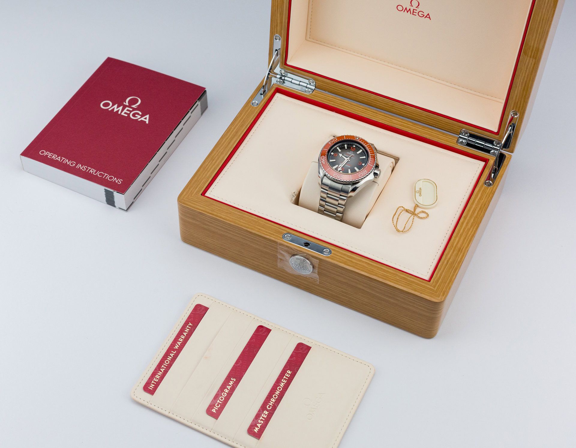 Seamaster Planet Ocean Ultra Deep 6000M O-Megasteel - Image 2