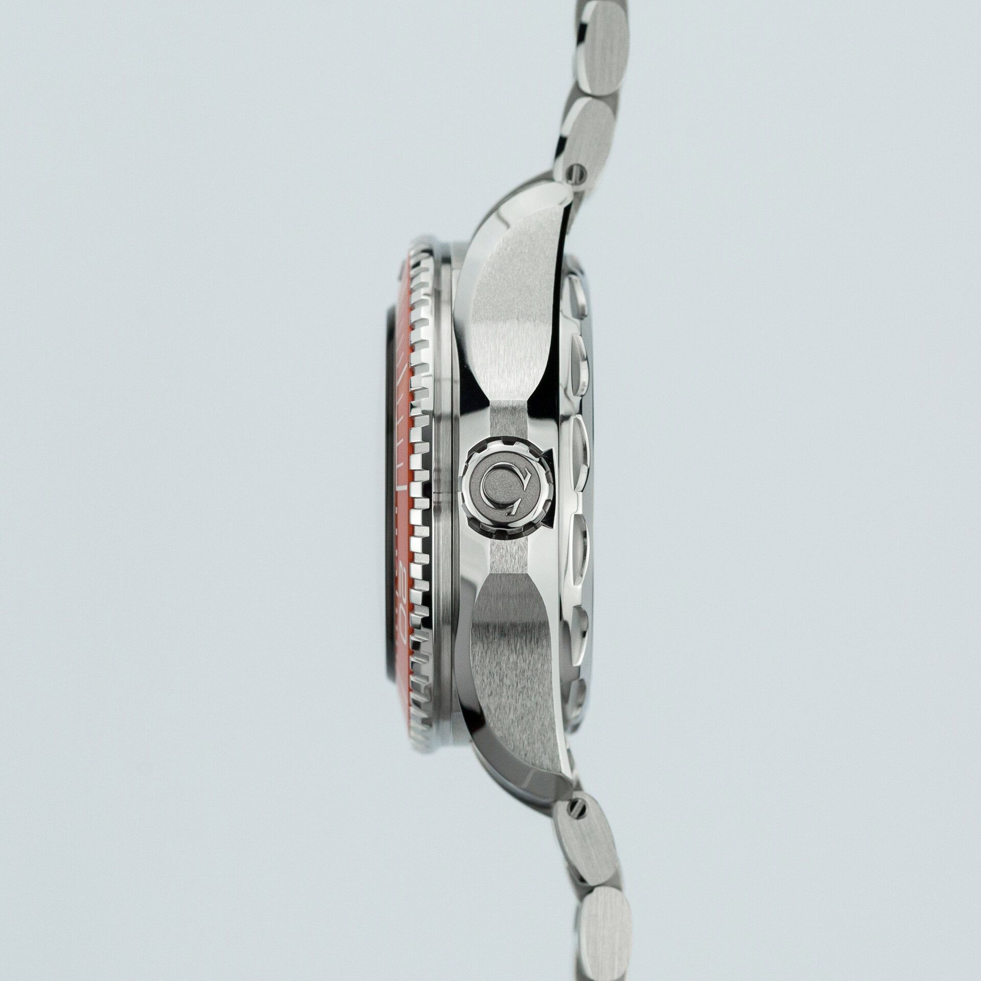 Omega Seamaster Planet Ocean Ultra Deep 6000M O-Megasteel 215.30.46.21.06.001 steel Grey 2024 - Right side view