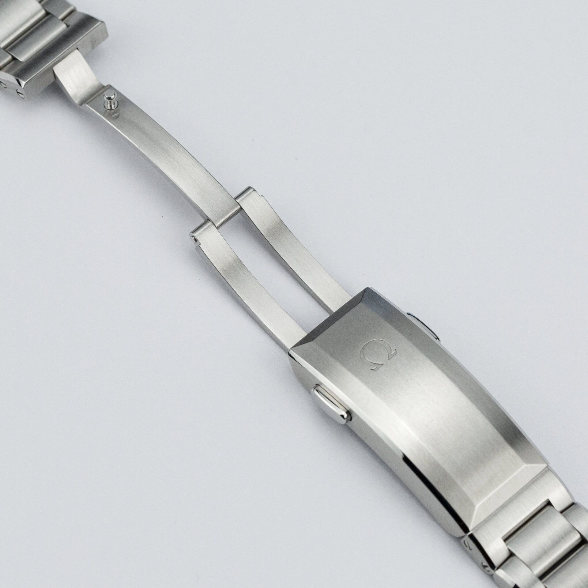 Seamaster Planet Ocean Ultra Deep 6000M O-Megasteel - Image 9