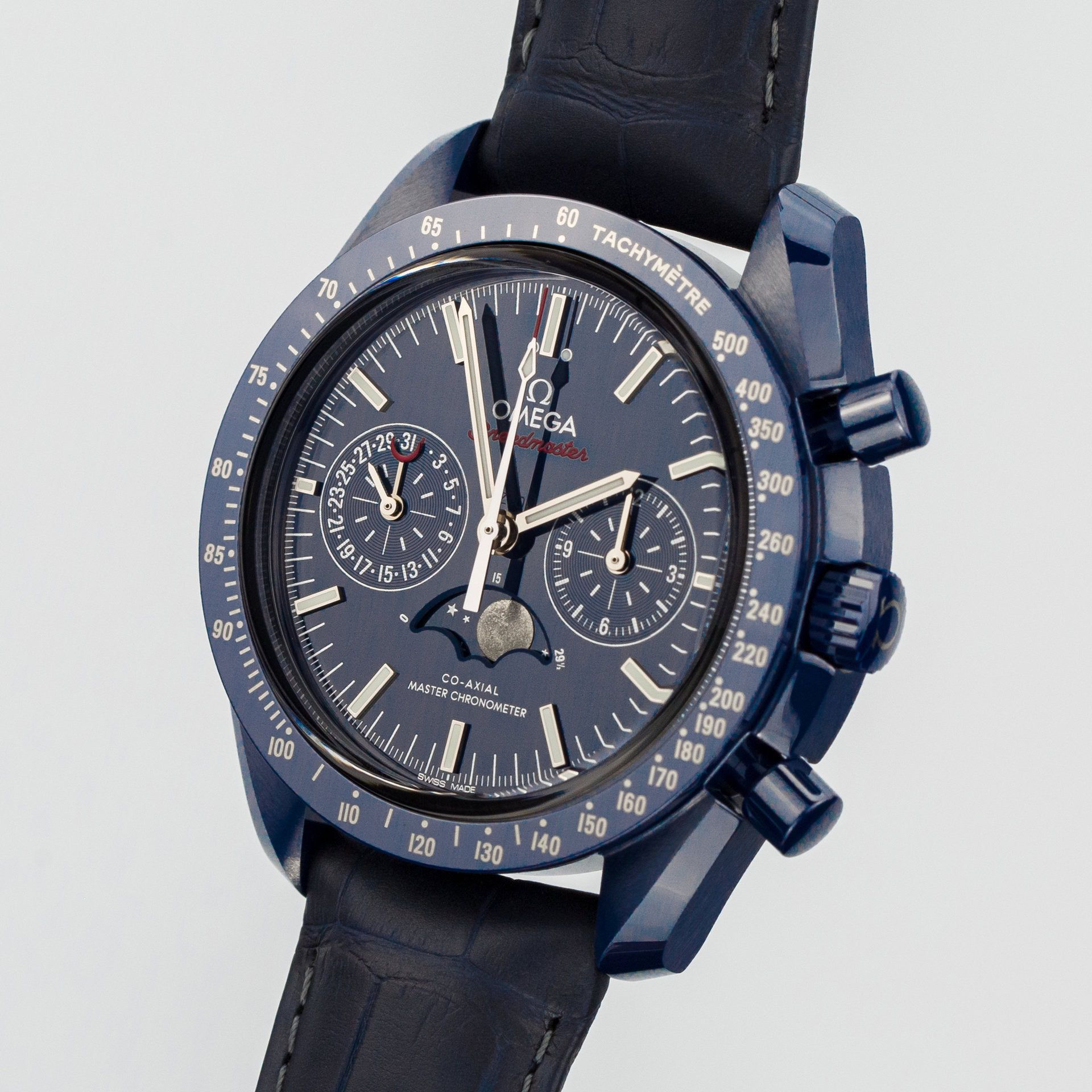 Omega Speedmaster Blue Side of the Moon Chronograph 304.93.44.52.03.001 ceramic Blue 2019 - Diagonal back view