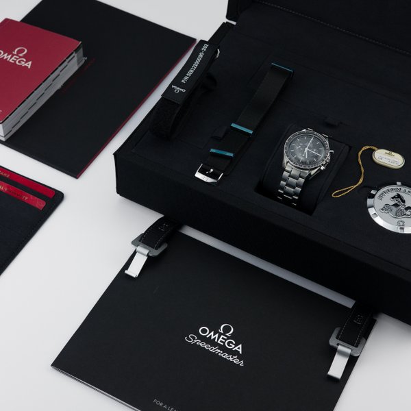 Speedmaster Professional Moonwatch Hesalite - 311.30.42.30.01.005 - Image 2