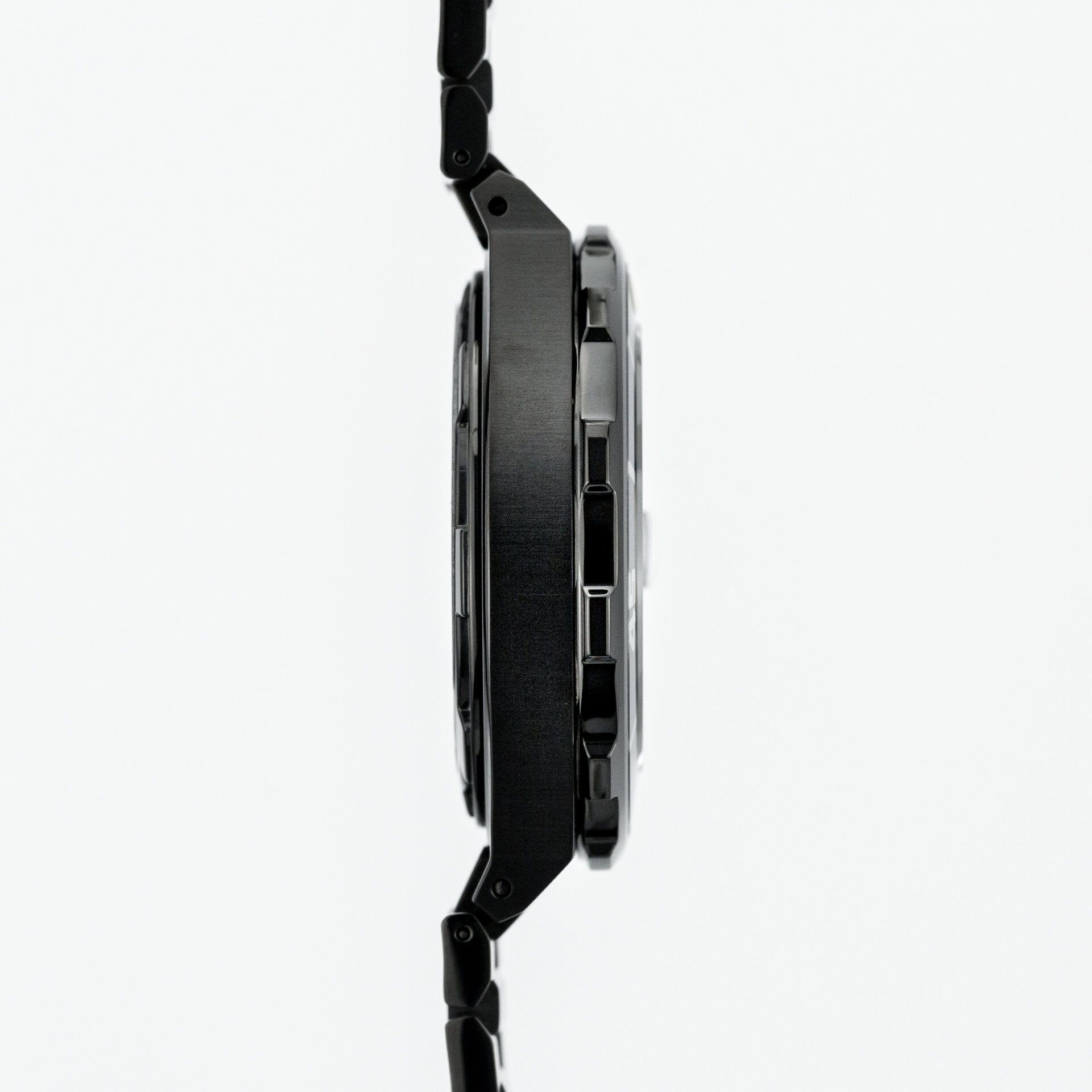 Yachtman Club Black DLC & Green Accents - Image 6