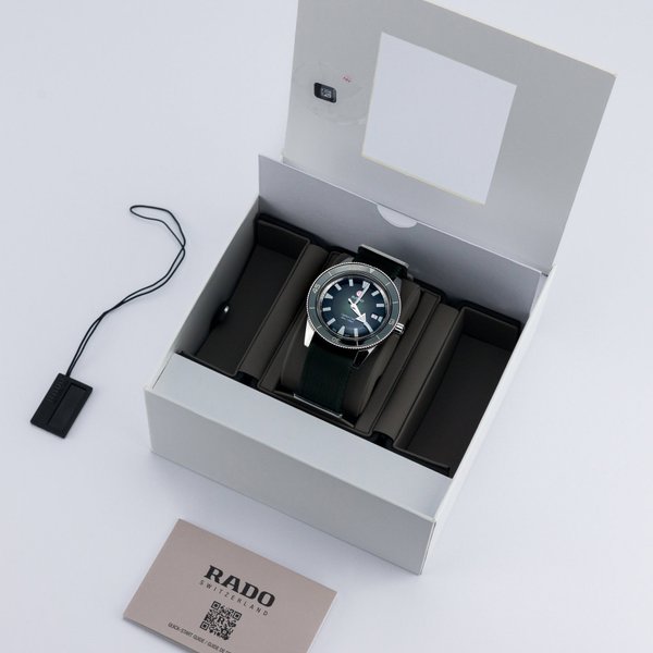 HyperChrome Captain Cook Hrithik Roshan Special Edition - R32105319 - Image 2