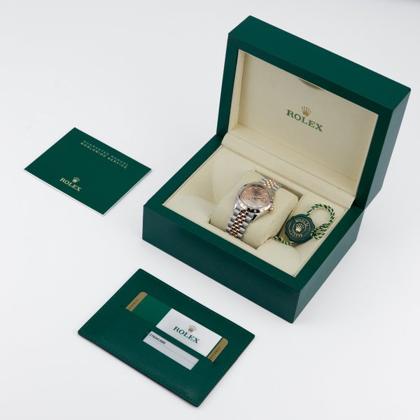 Rolex Datejust 31 Rose dial with Diamonds - Image 2