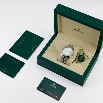 Rolex Datejust 41 Mother of Pearl dial 126334-0020 - Alternate view
