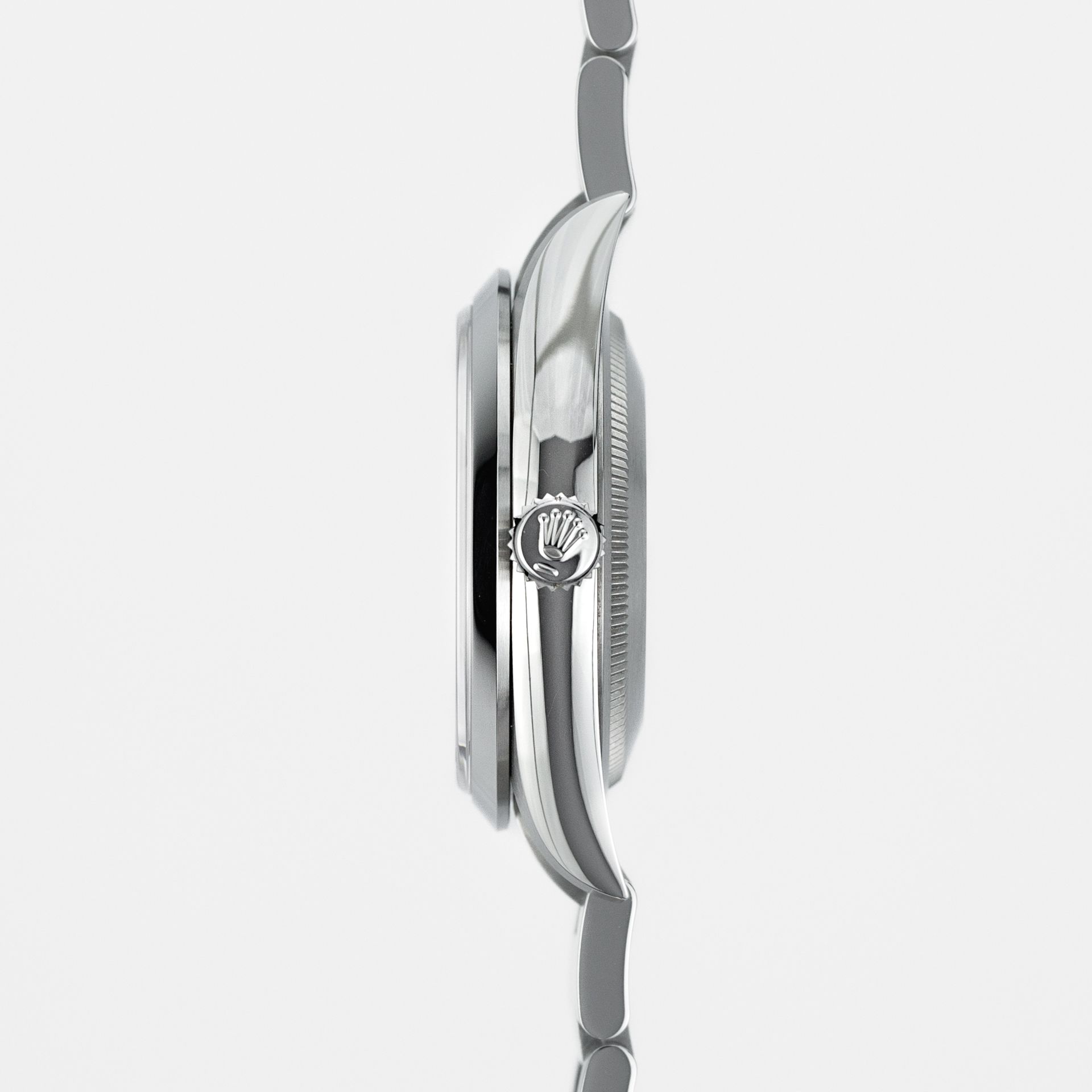 Explorer 36mm - Image 6