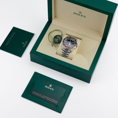 Rolex GMT-Master II Pepsi on Jubilee 126710BLRO - Alternate view