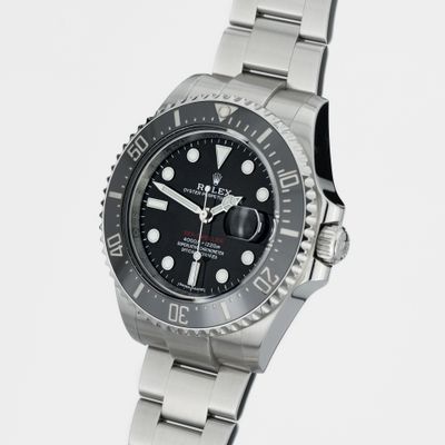 Rolex Sea-Dweller 'Single Red' 126600 - Alternate view