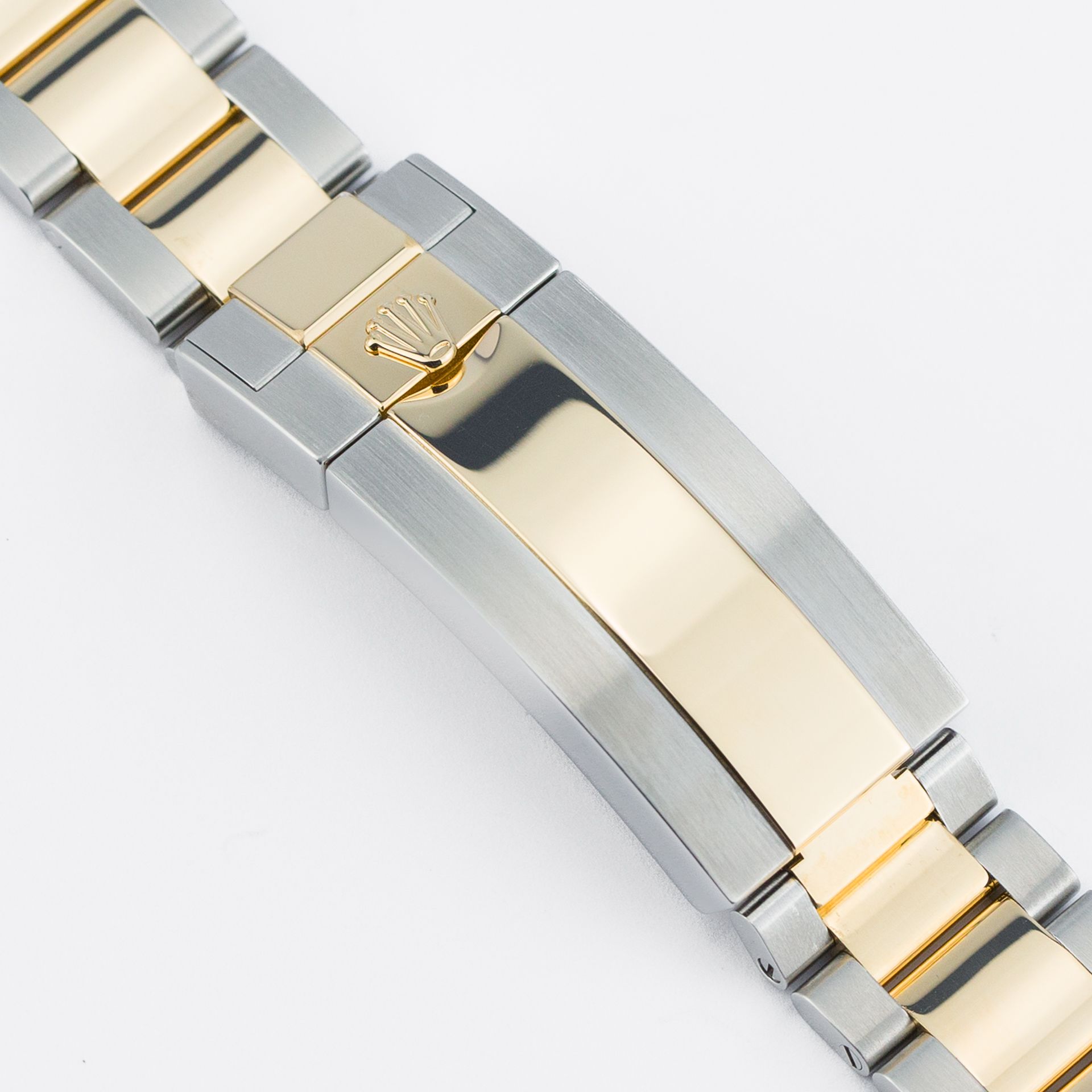 Submariner Date in Gold and Steel - Image 8