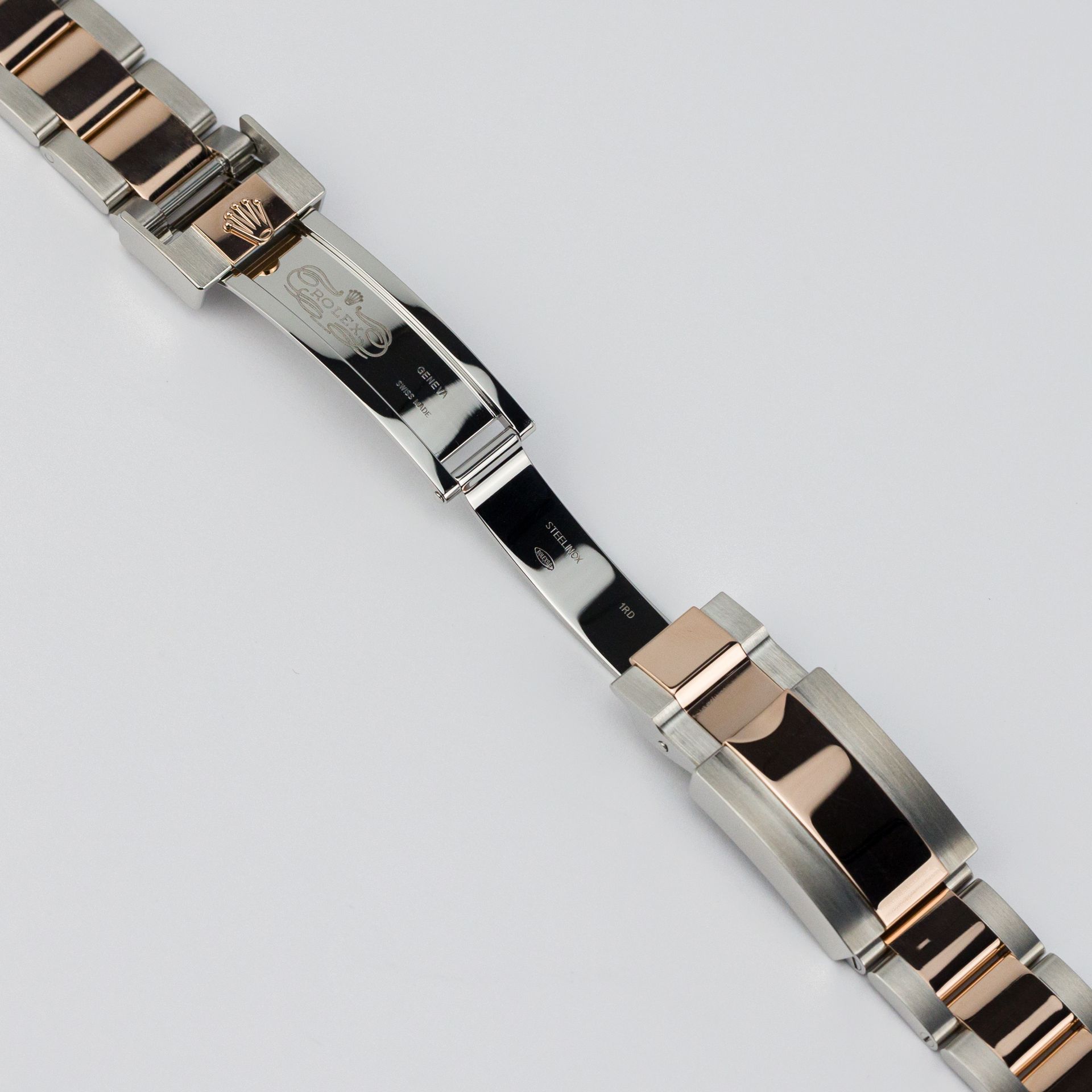 Yacht-Master II Rose Gold & Steel - Image 8