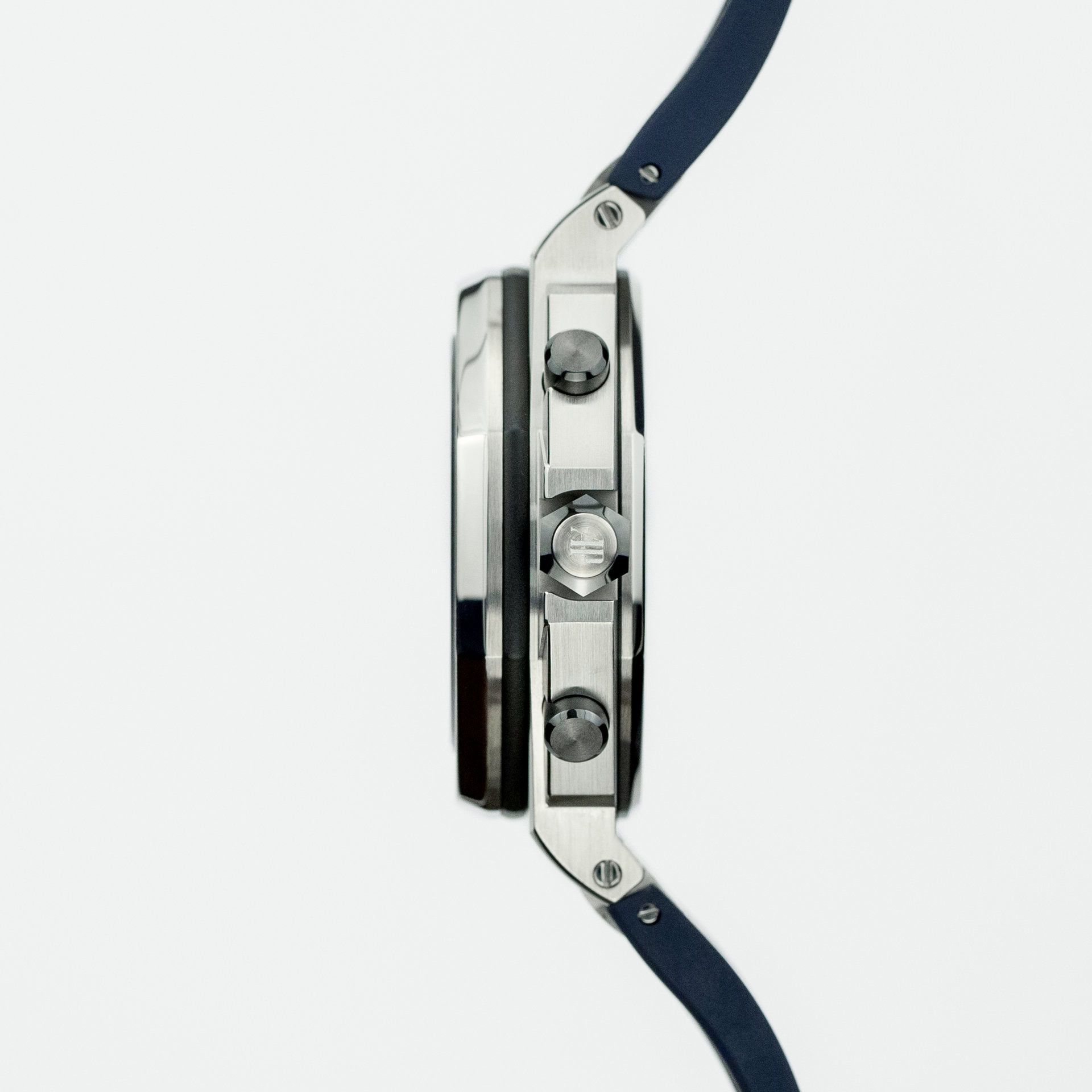 Audemars Piguet Royal Oak Offshore Chronograph NAVY 26470ST.OO.A027CA.01 steel Blue 2016 - Right side view