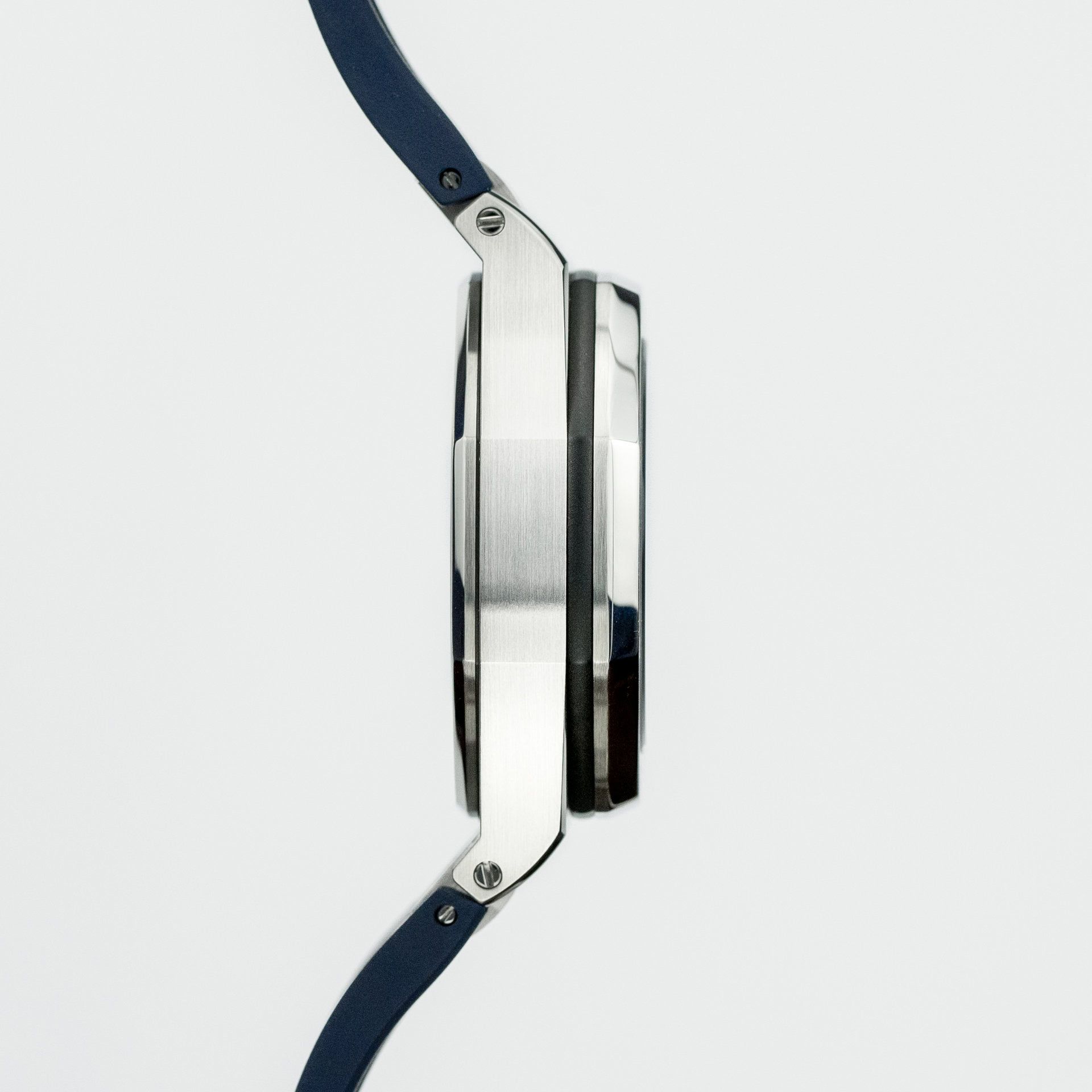 Audemars Piguet Royal Oak Offshore Chronograph NAVY 26470ST.OO.A027CA.01 steel Blue 2016 - Left side view