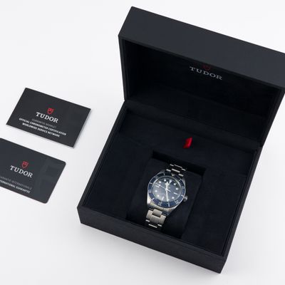 Tudor Black Bay Fifty-eight Blue M79030B-0001 - Alternate view