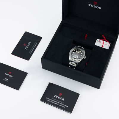 Tudor Black Bay Pro 39mm M79470-0001 - Alternate view