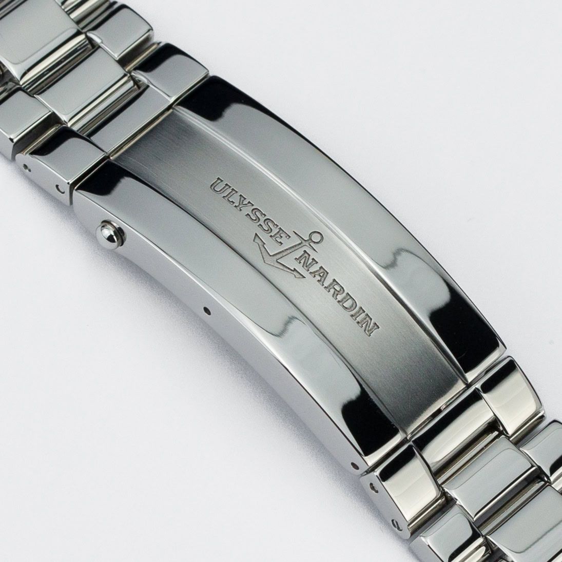 Ulysse Nardin Maxi Marine Acqua Perpetual 333-55-7/91 steel Champagne 2000 - Strap/bracelet view