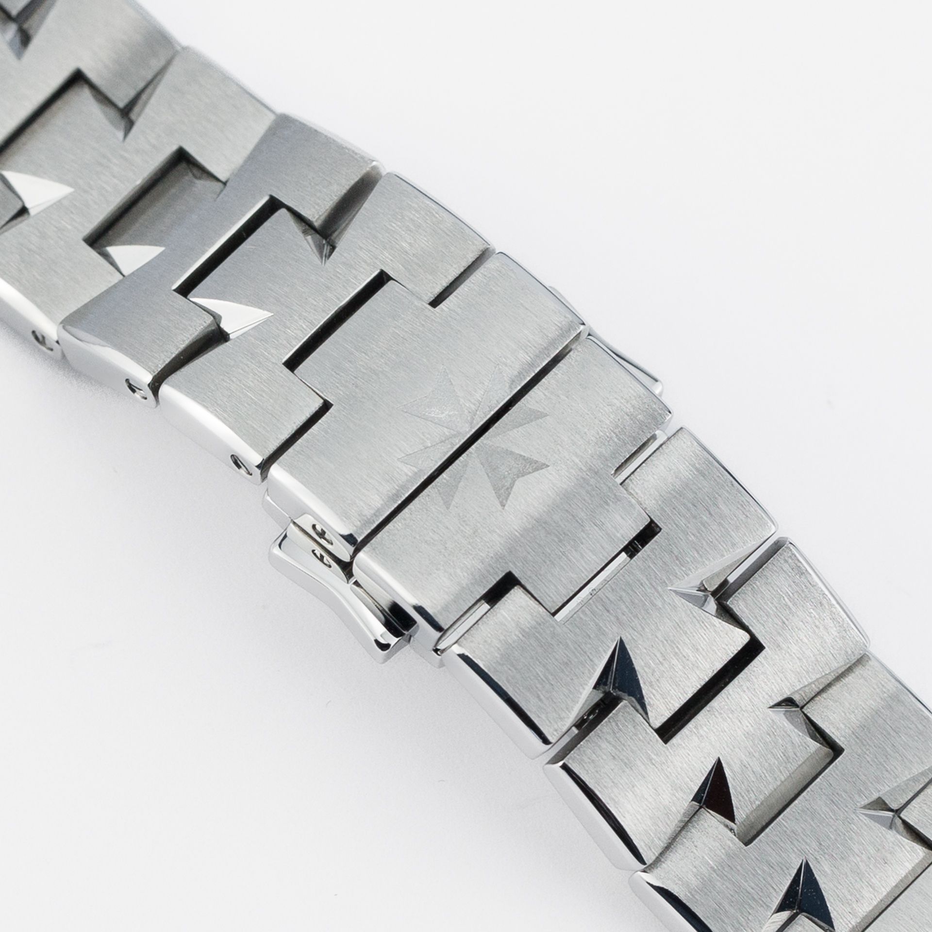 Overseas Chronograph - Image 8