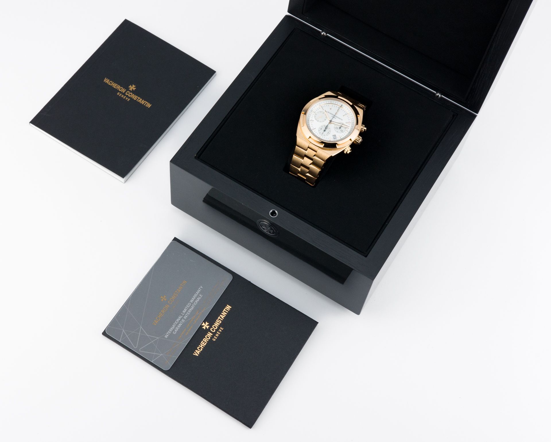 Overseas Chronograph - Full Rose Gold (on bracelet) - Image 2