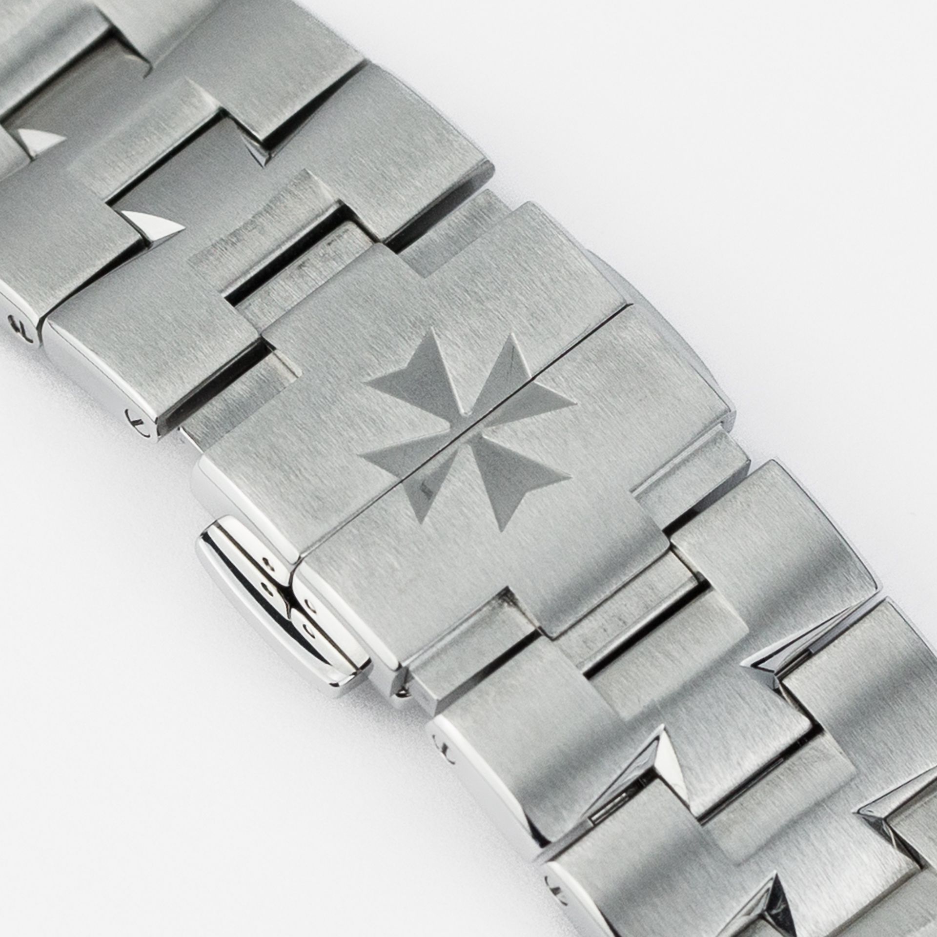 Overseas Dual Time - Image 8