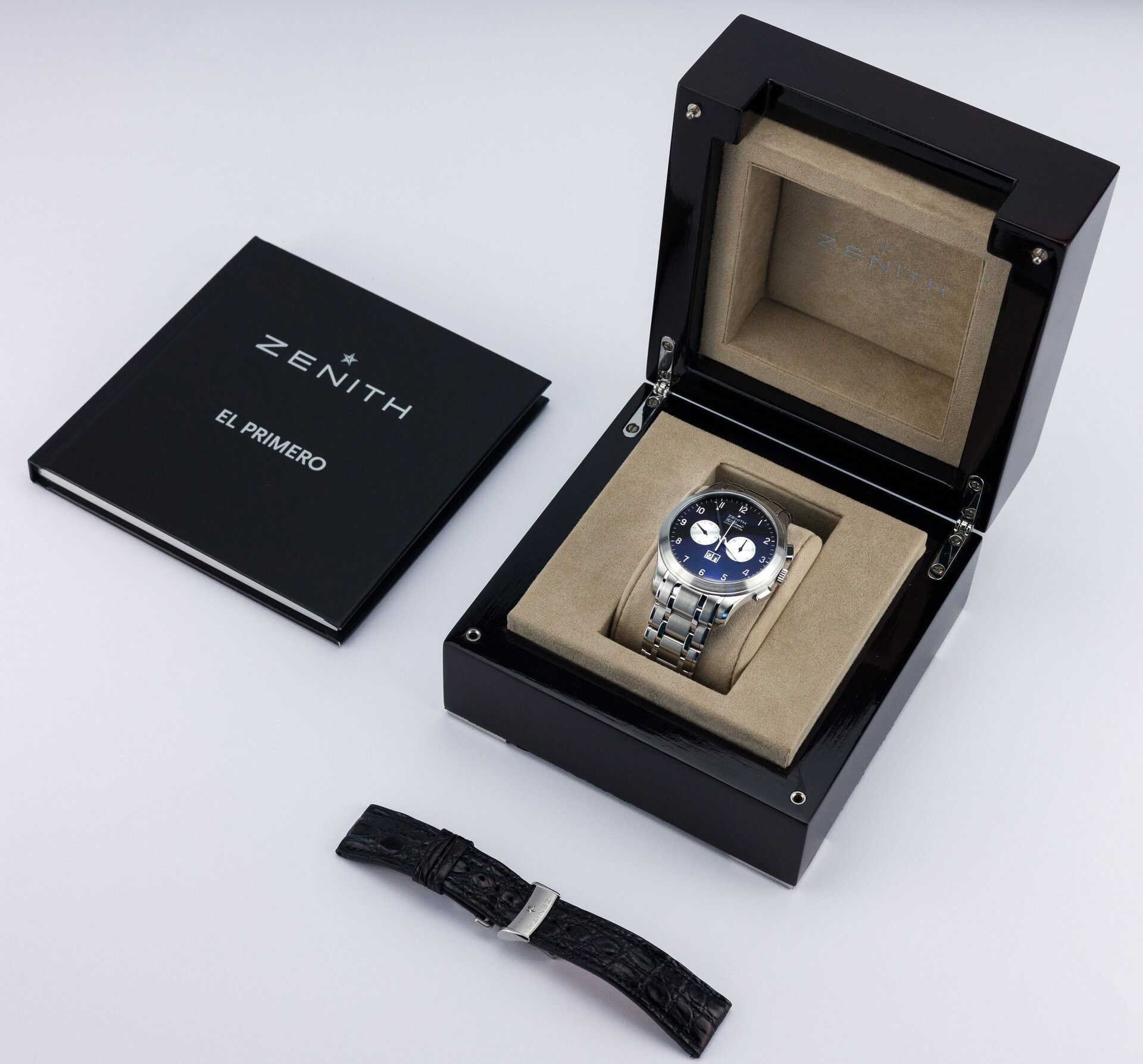 Zenith Class Grande Date Chronometer — Pre-Owned